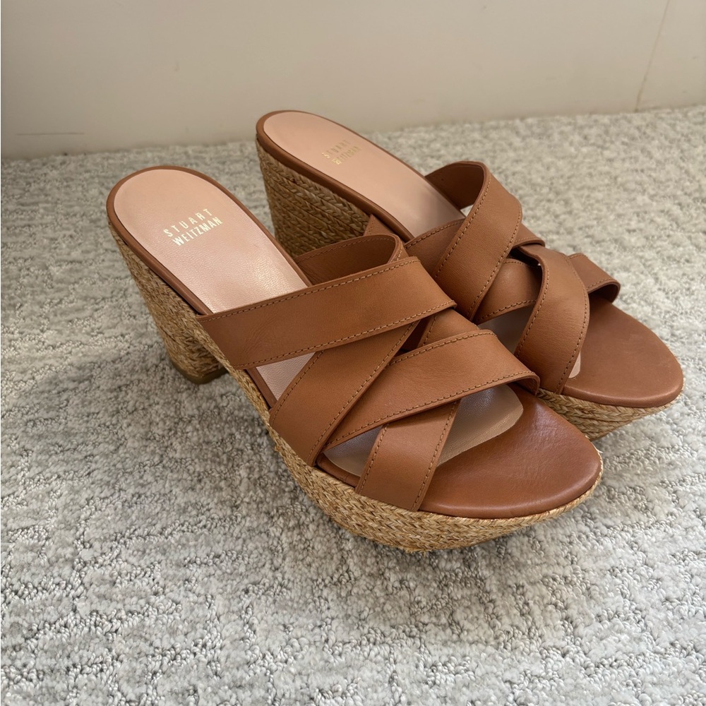 Stuart Weitzmam Women's Tan Wedge Sandals